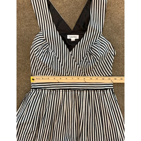 Calvin Klein Dress Womens 2 Sleeveless Fit & Flare Silk V-Neck Black Striped - Picture 5 of 8